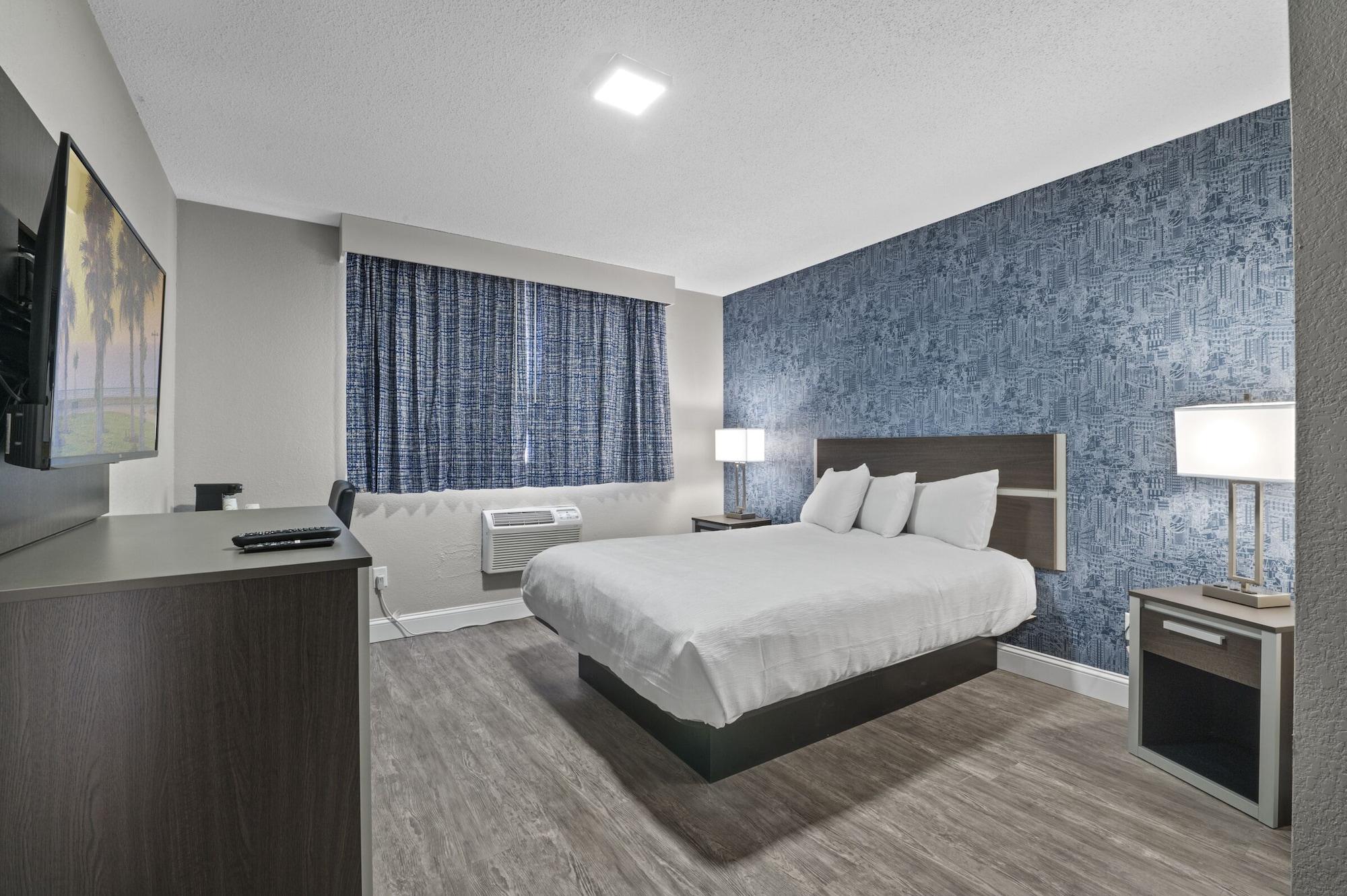 Hotel Super 8 By Wyndham Watertown/Cambridge/Boston Area Exterior foto